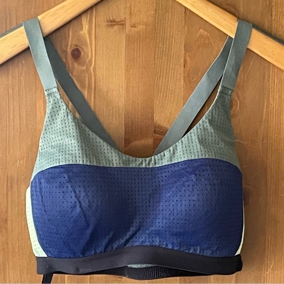 VICTORIA SPORT SPORTS BRA COLOR BLOCK GREEN & BLUE SIZE 34D - Picture 10 of 10